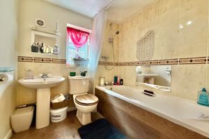 Family Bathroom- click for photo gallery